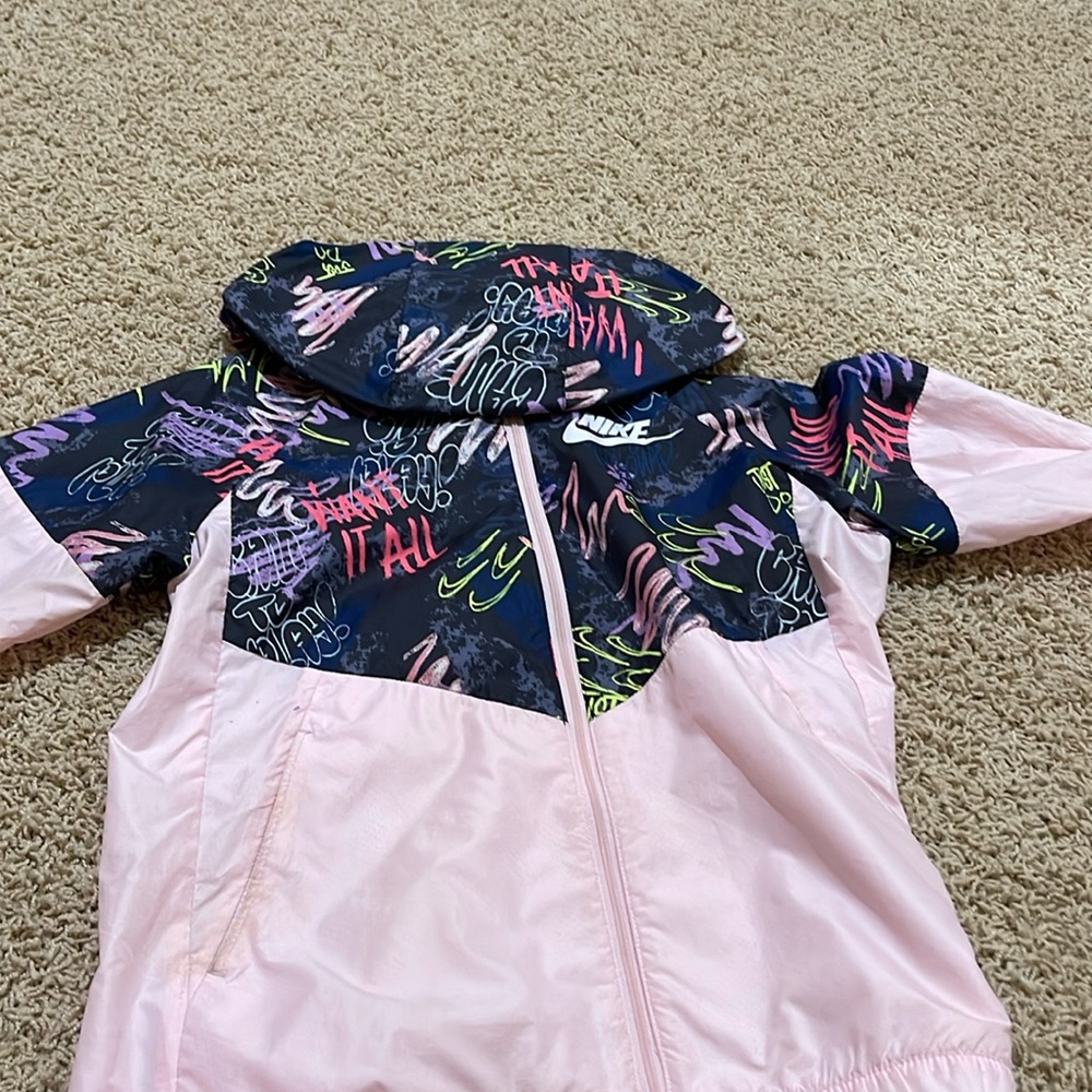 nike windrunner